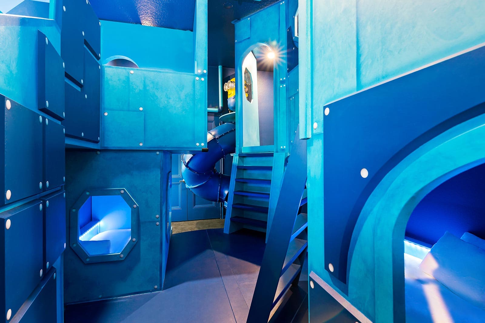 Superhero Estate - Image 20