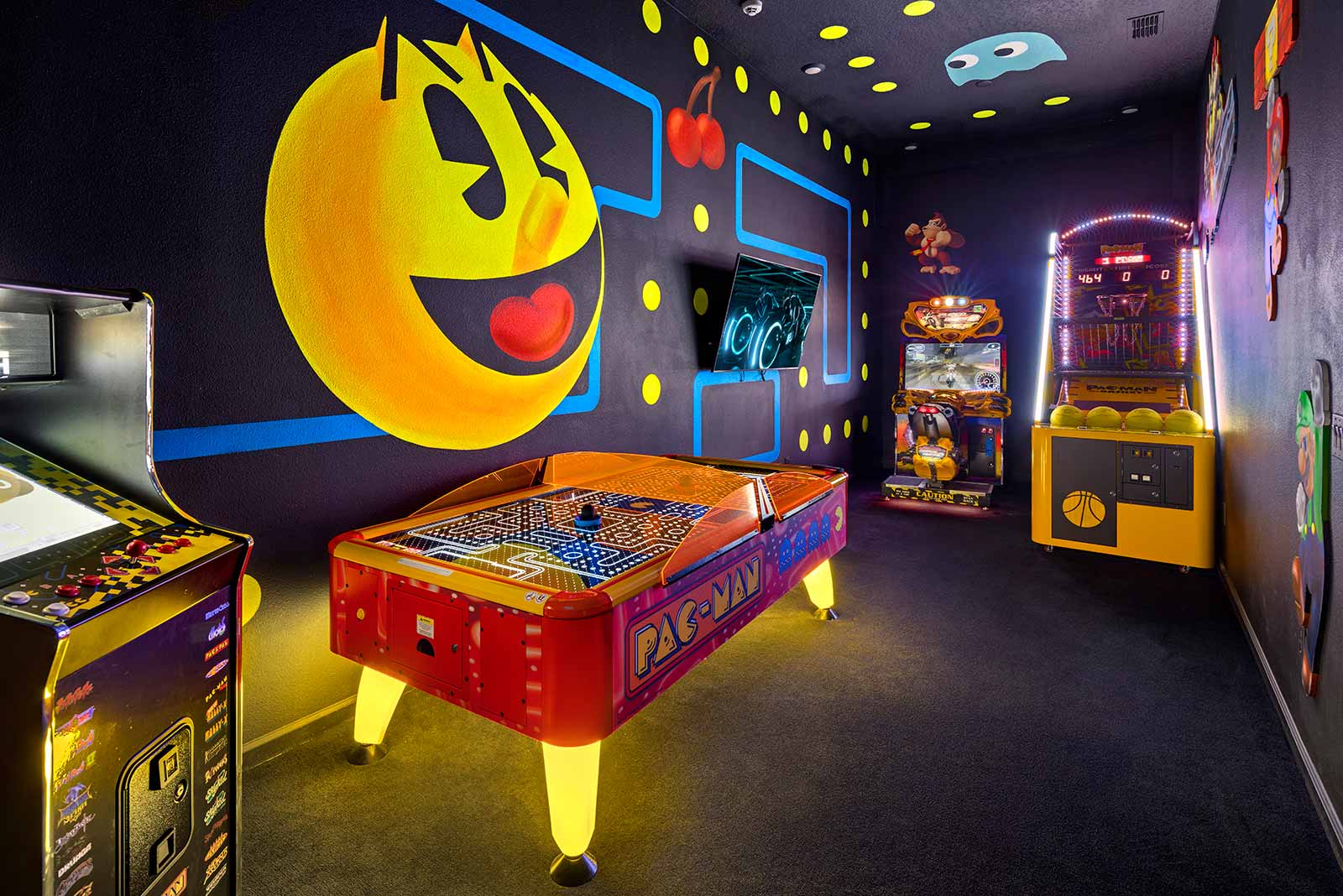 Royal Resort - Image 3