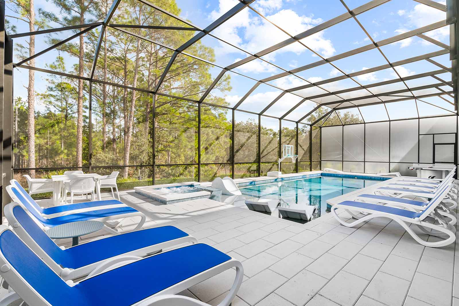 Royal Resort - Image 4