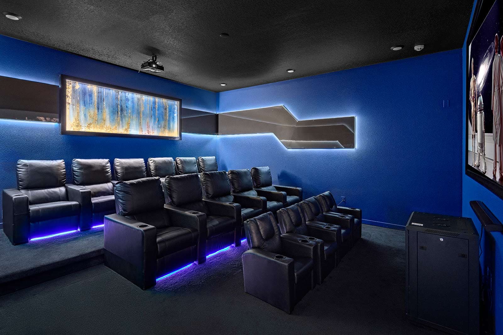 Royal Resort - Image 24