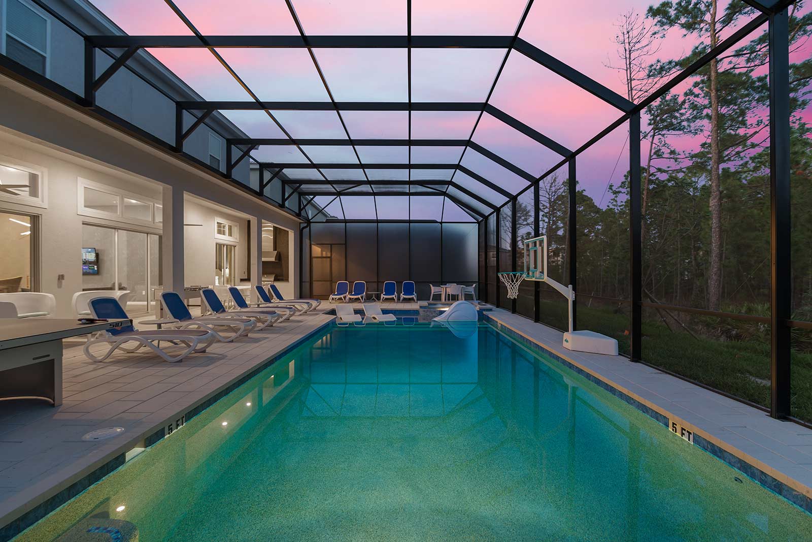 Royal Resort - Image 37