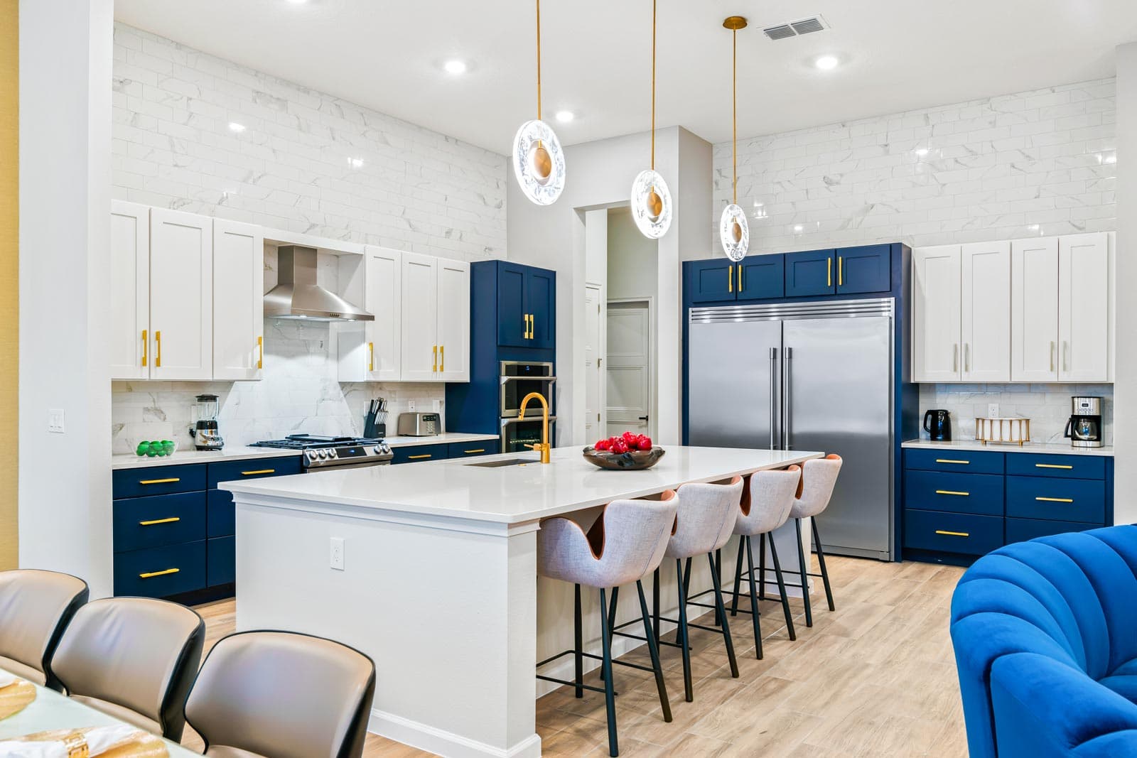 Ice Palace - Image 4