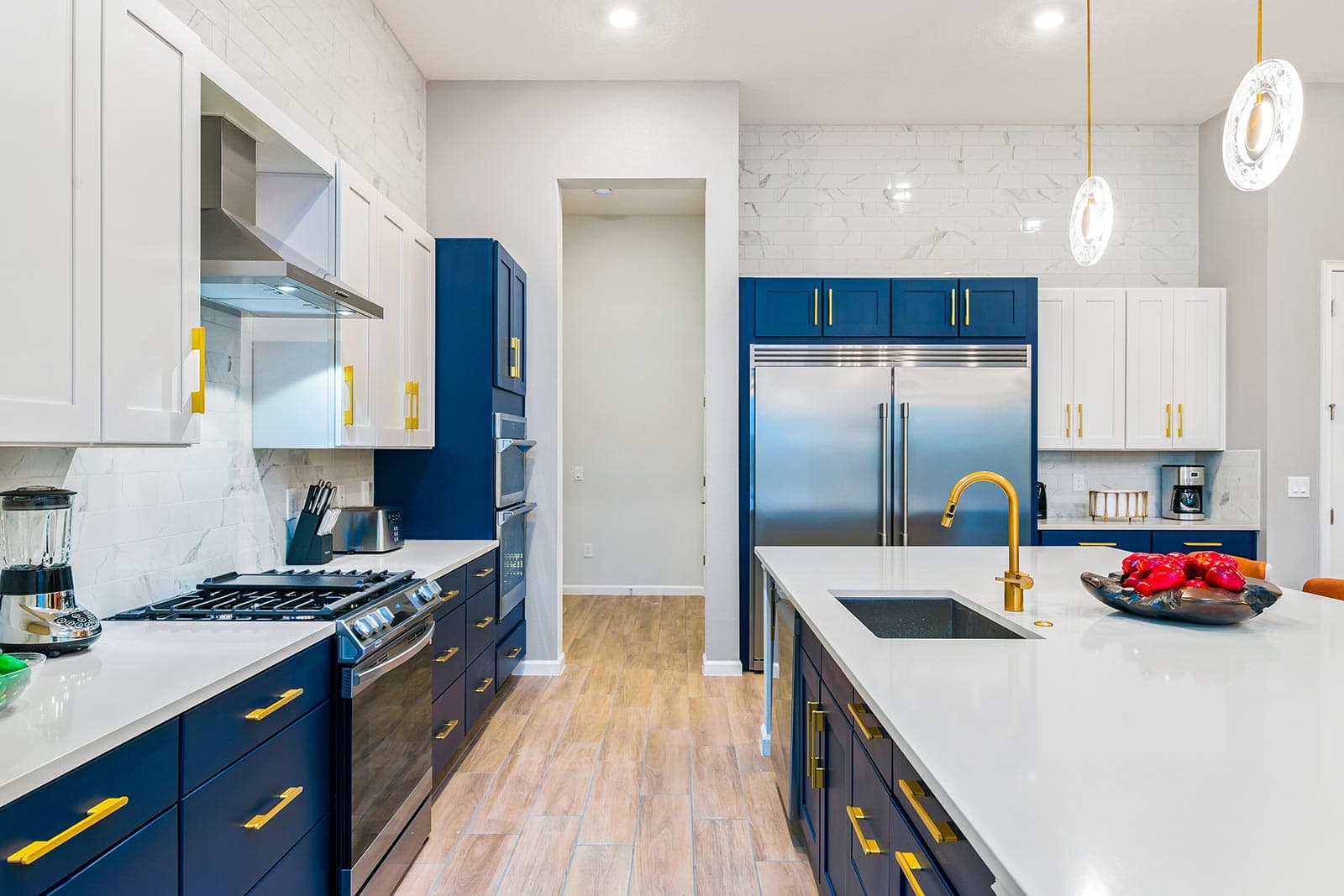 Ice Palace - Image 4