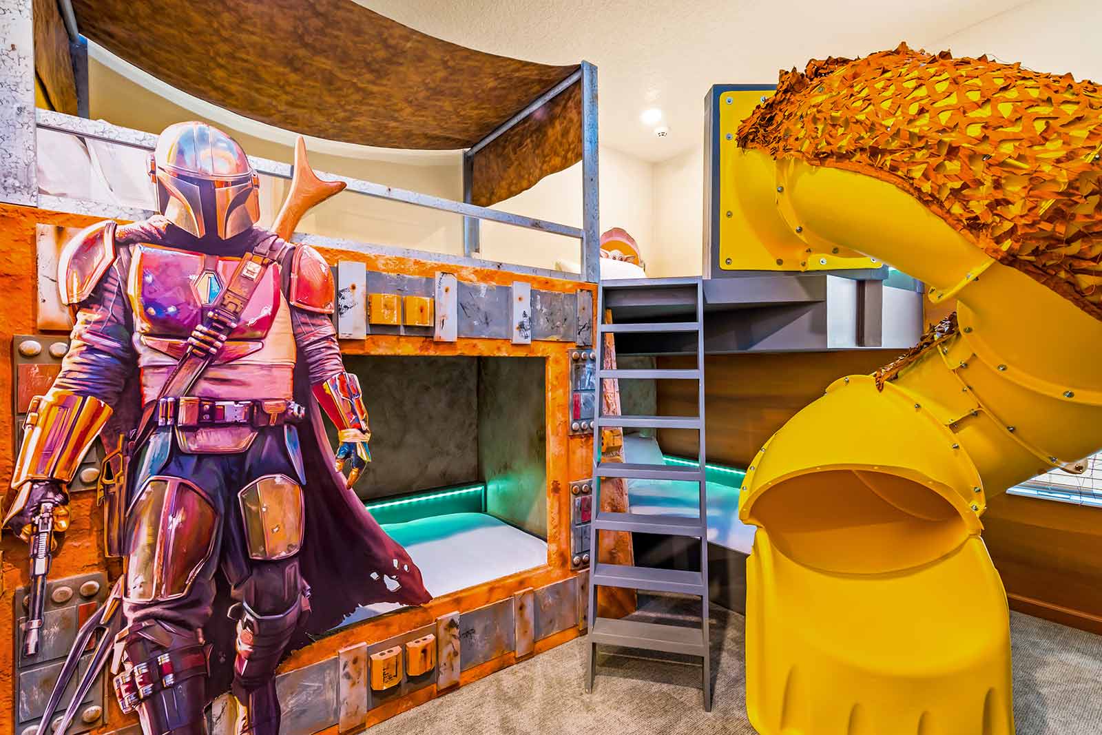 Ice Palace - Image 24