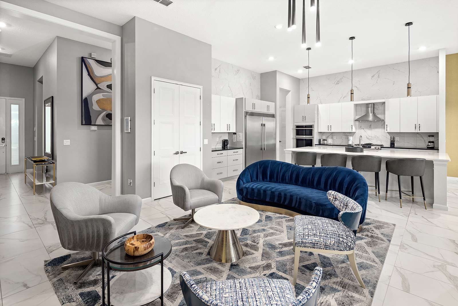 Ski Chalet - Image 4