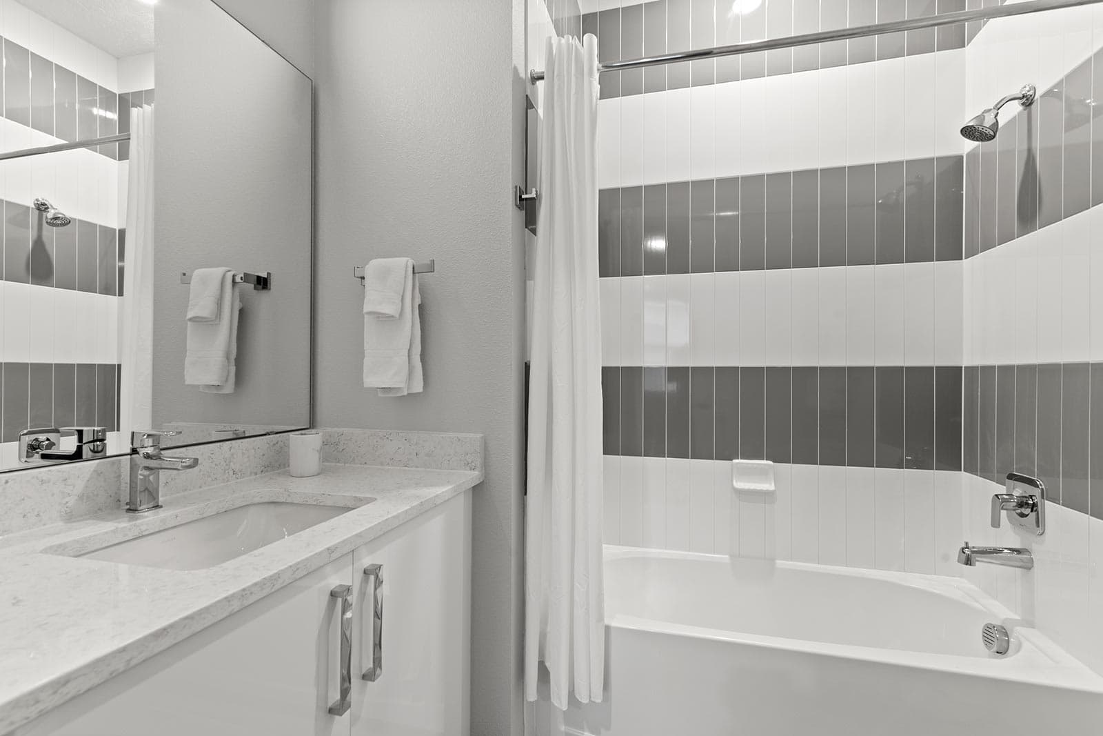 Ski Chalet - Image 28