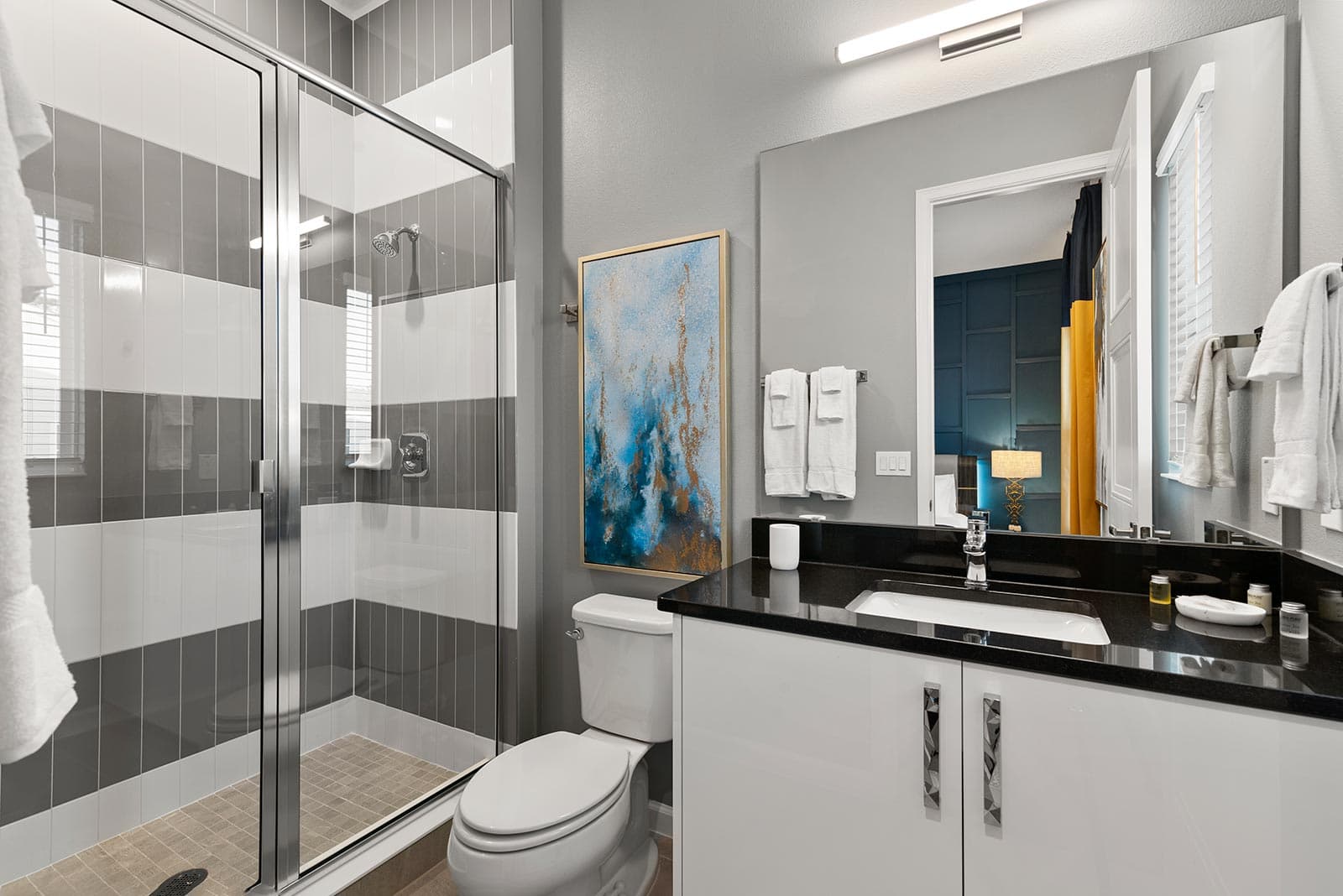 Ski Chalet - Image 32