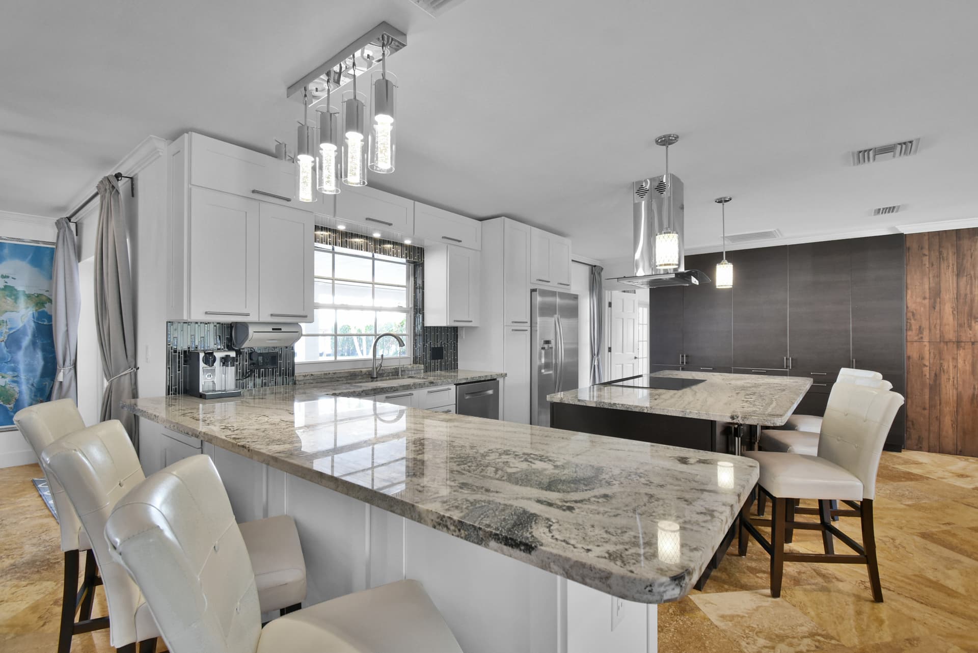 Diane House - Image 13