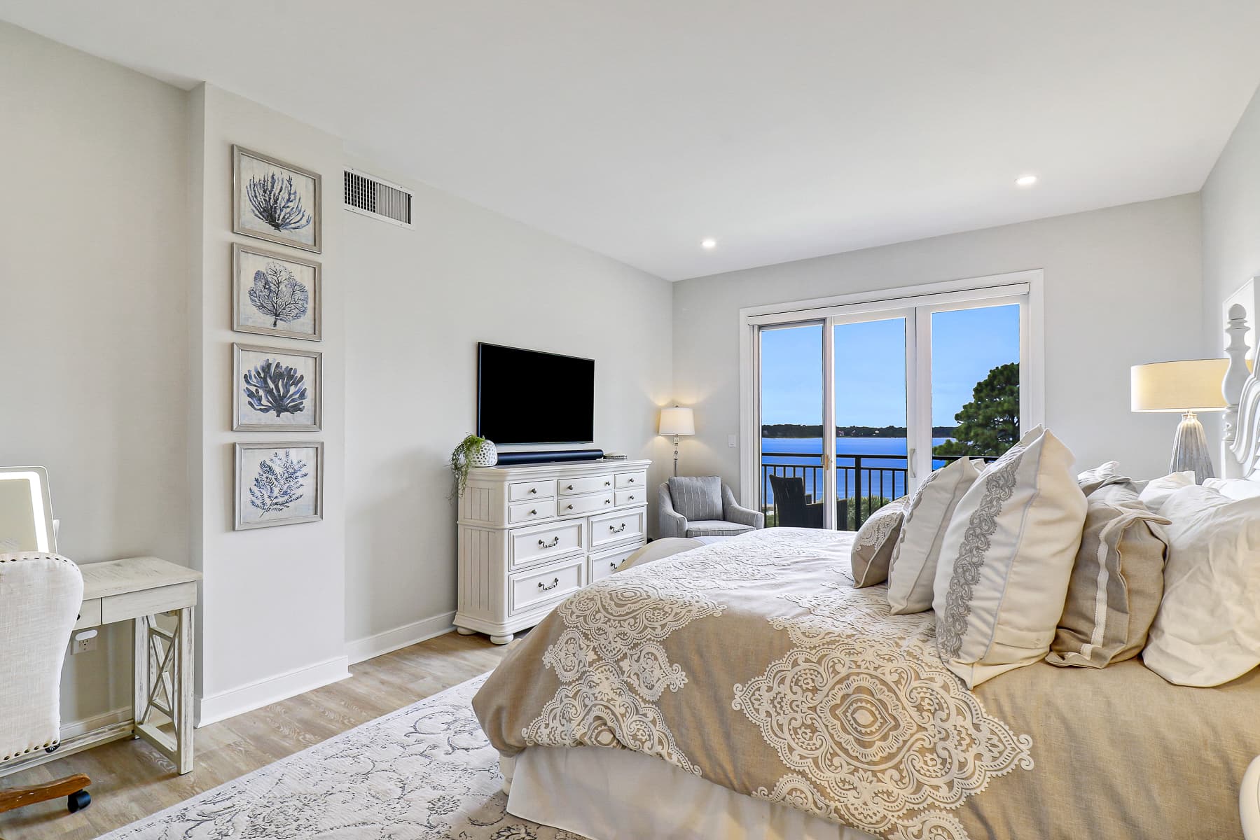 South Beach Club Villas #1922 - Image 23