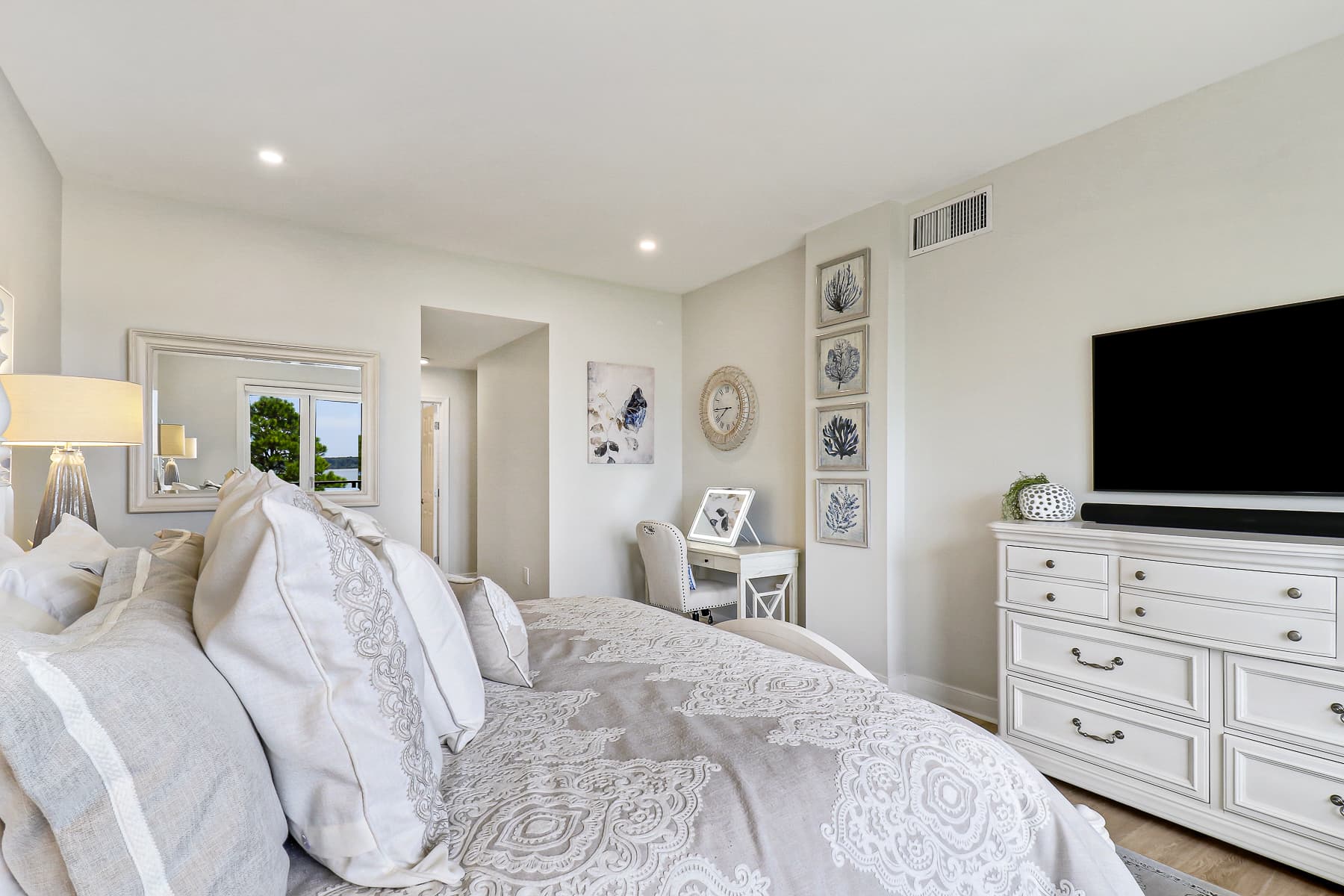 South Beach Club Villas #1922 - Image 27