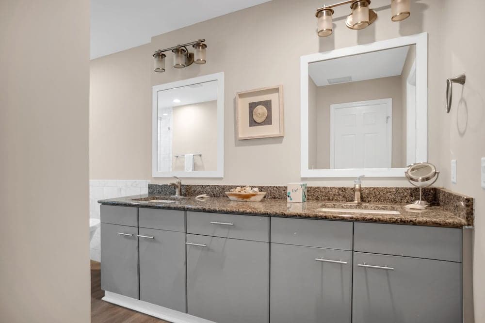 South Beach Club Villa #1924 - Image 11