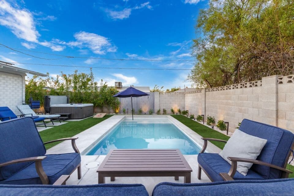 Crown Azul Retreat - Image 36