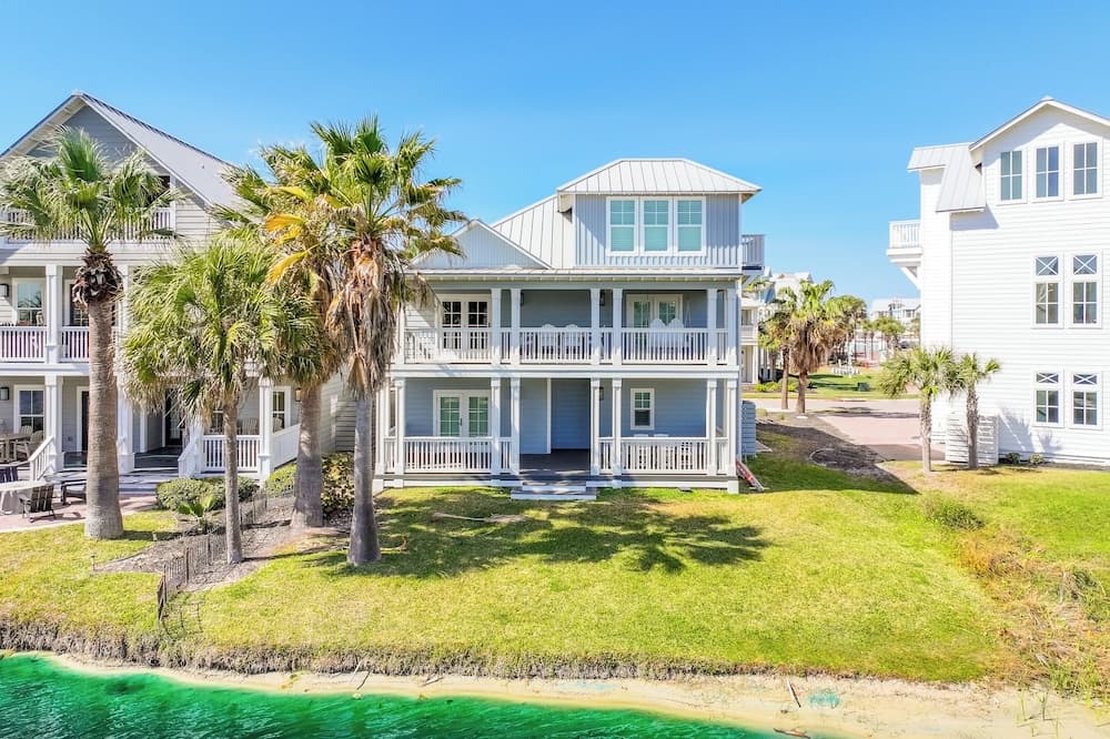 Lakeview Estate #198 - Image 1