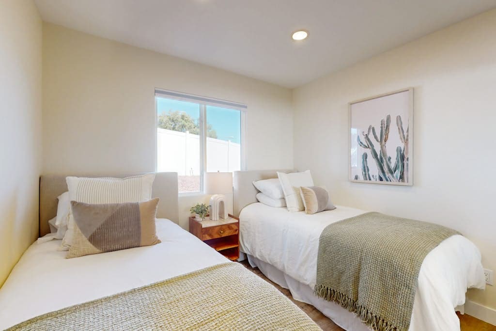 San Diego Haven - Image 11