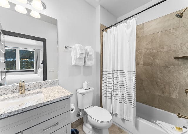 Crestview Chalet Bliss - Image 17