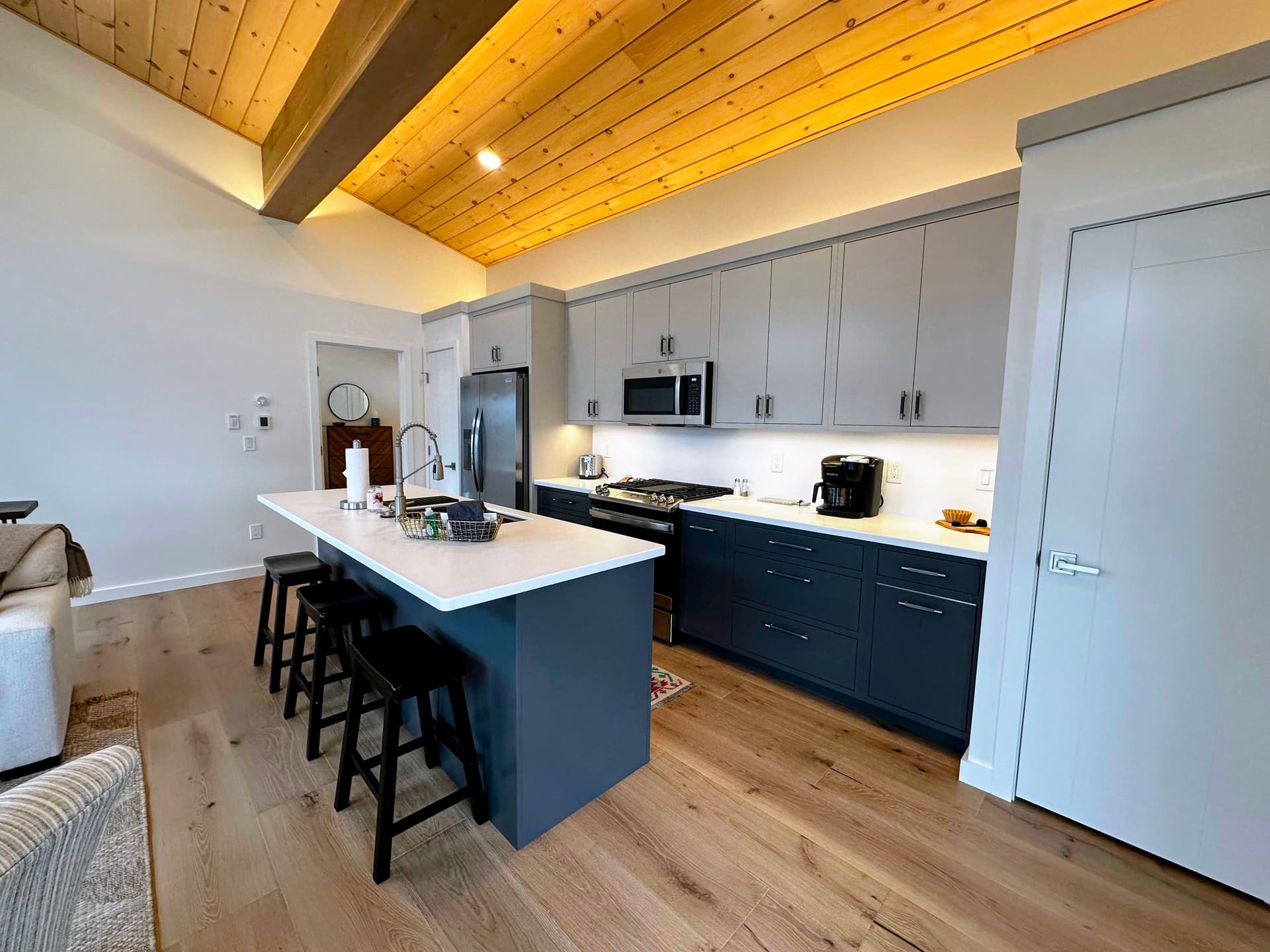 Hollow Tree Home - Image 5