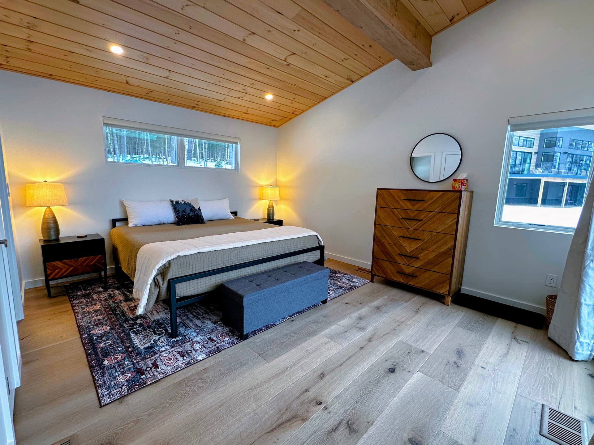 Hollow Tree Home - Image 8