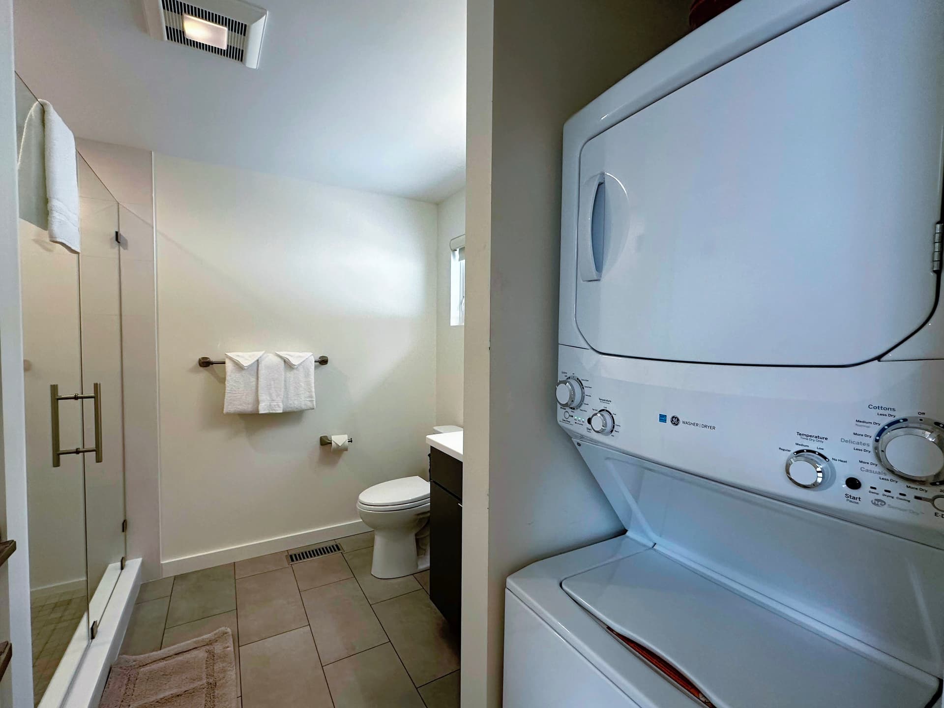 Hollow Tree Home - Image 11