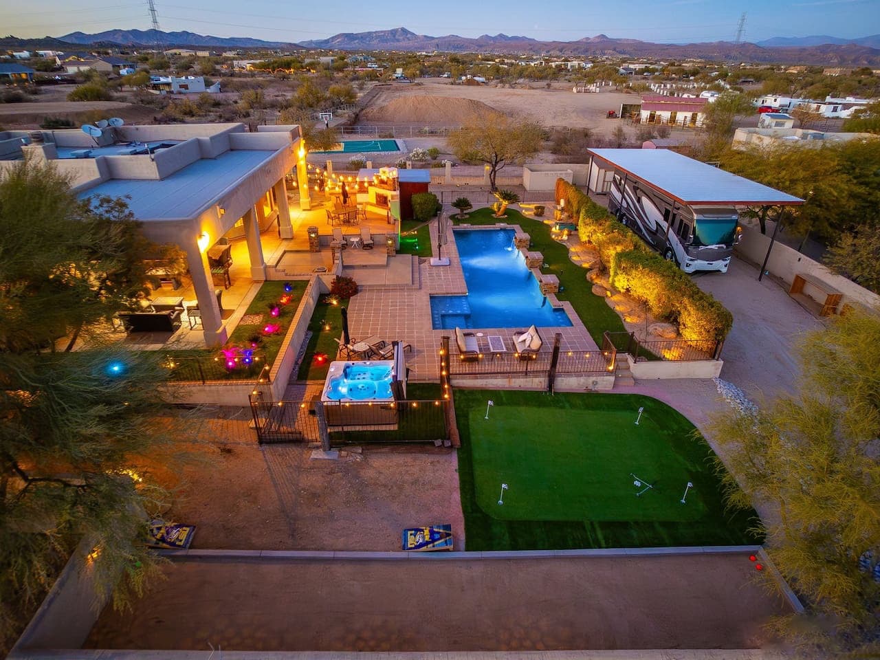 Dreamy Desert Villa - Image 1