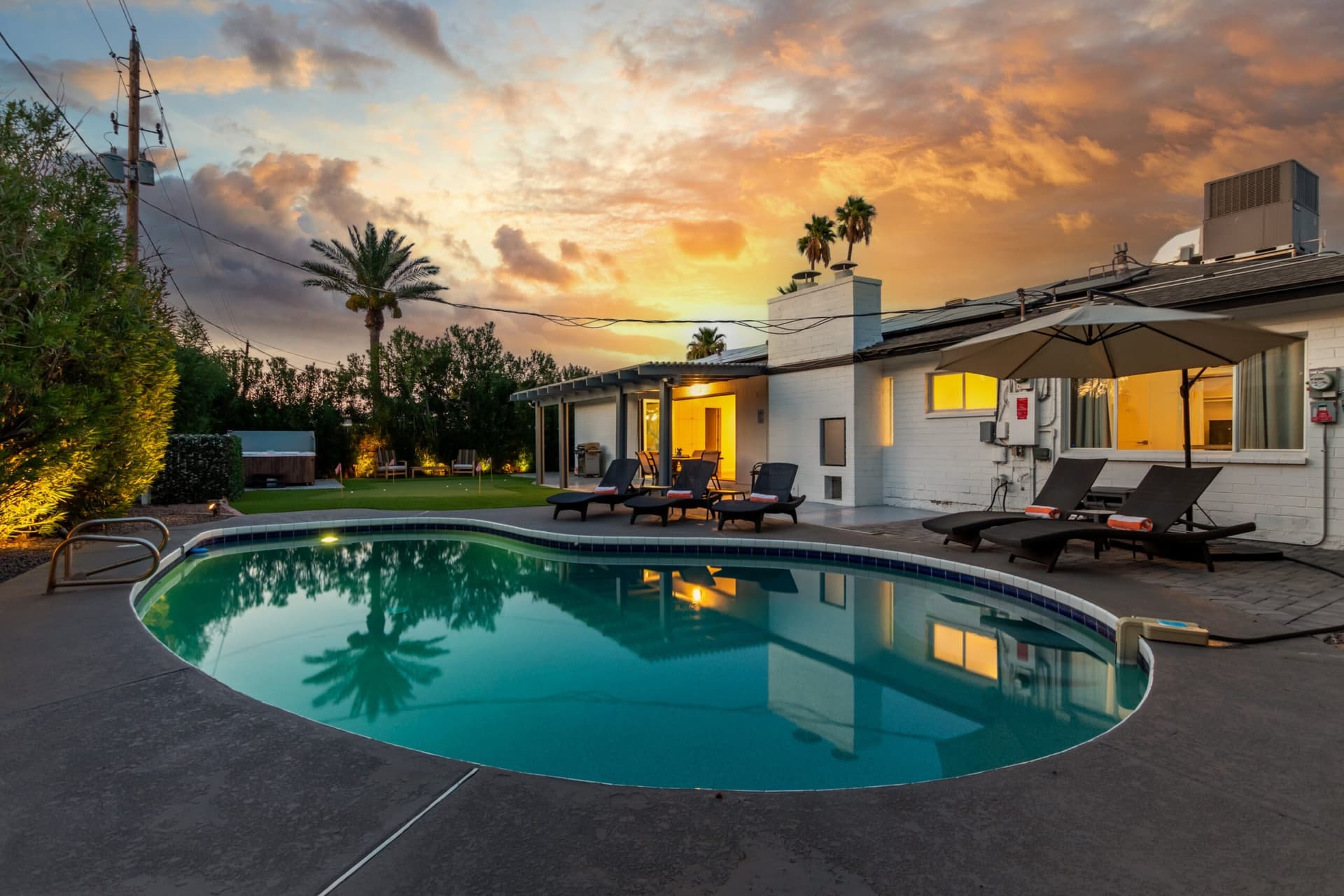 Ochenta Modern Poolhouse - Image 1