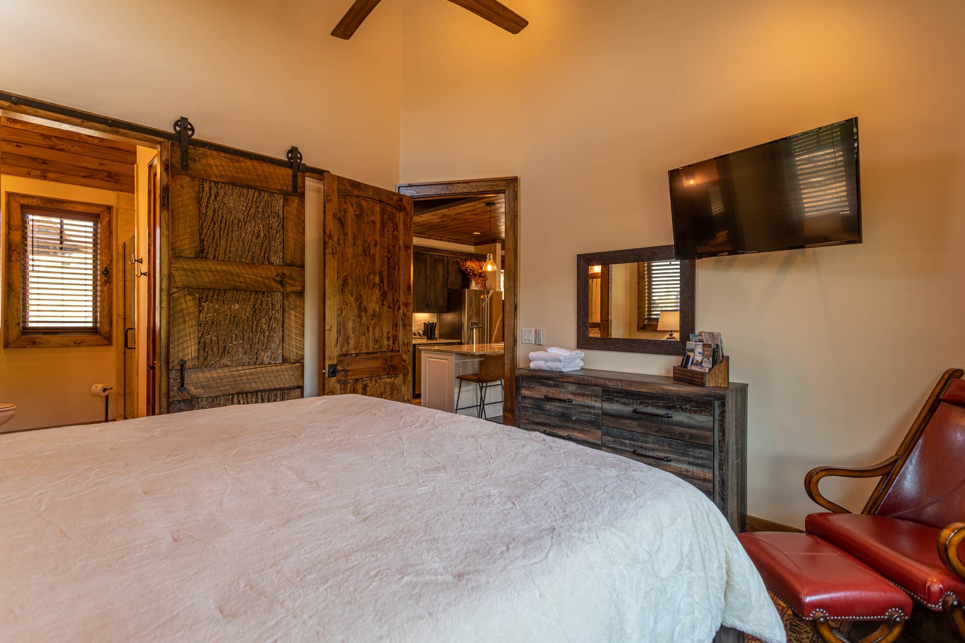 Two Bears Home - Image 8