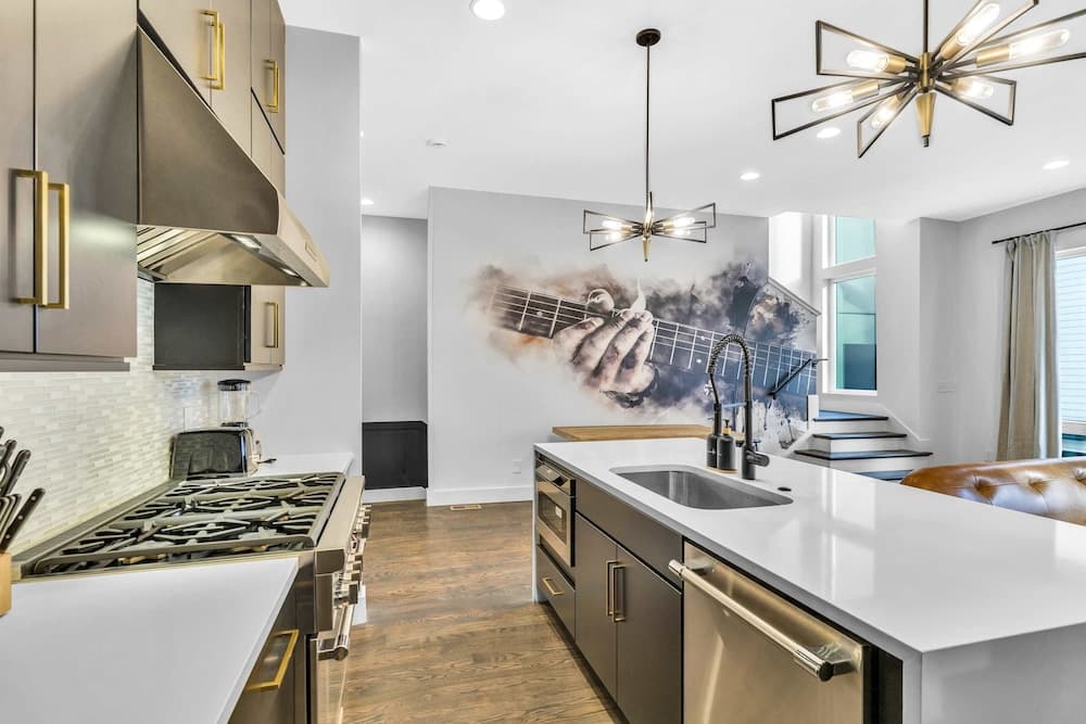 City Jam House - Image 11