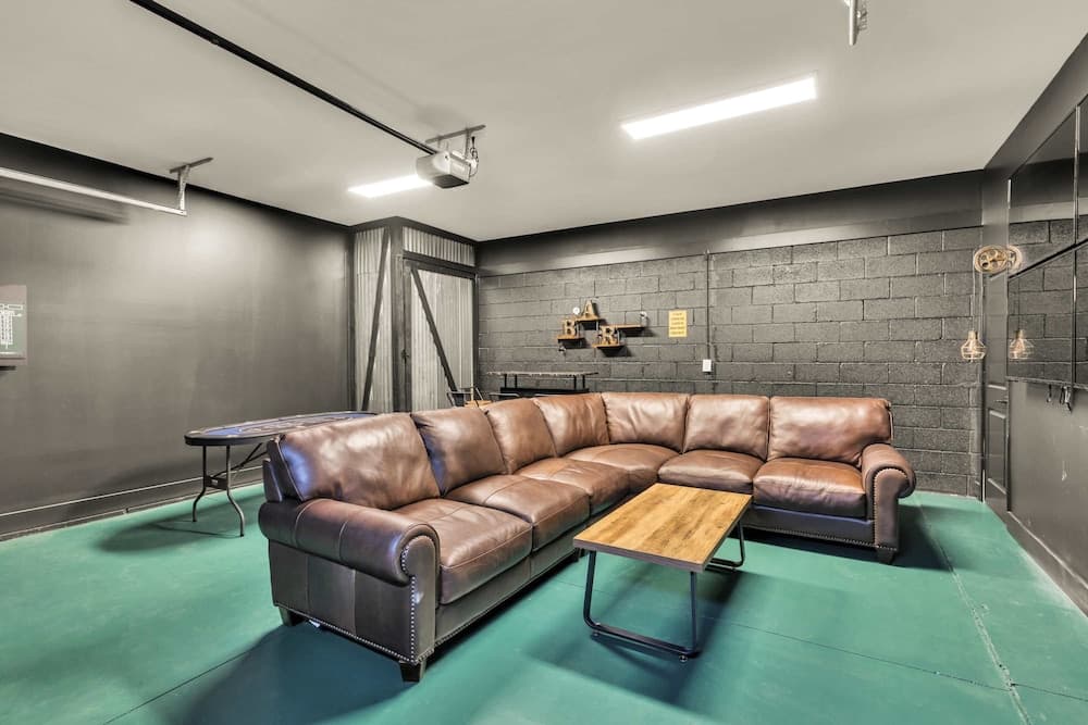 City Jam House - Image 41