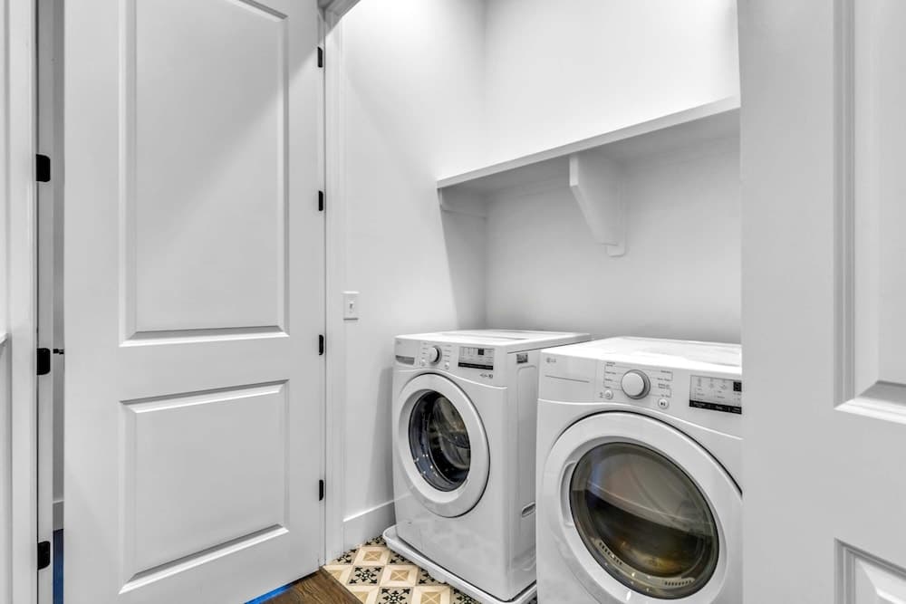 City Jam House - Image 47