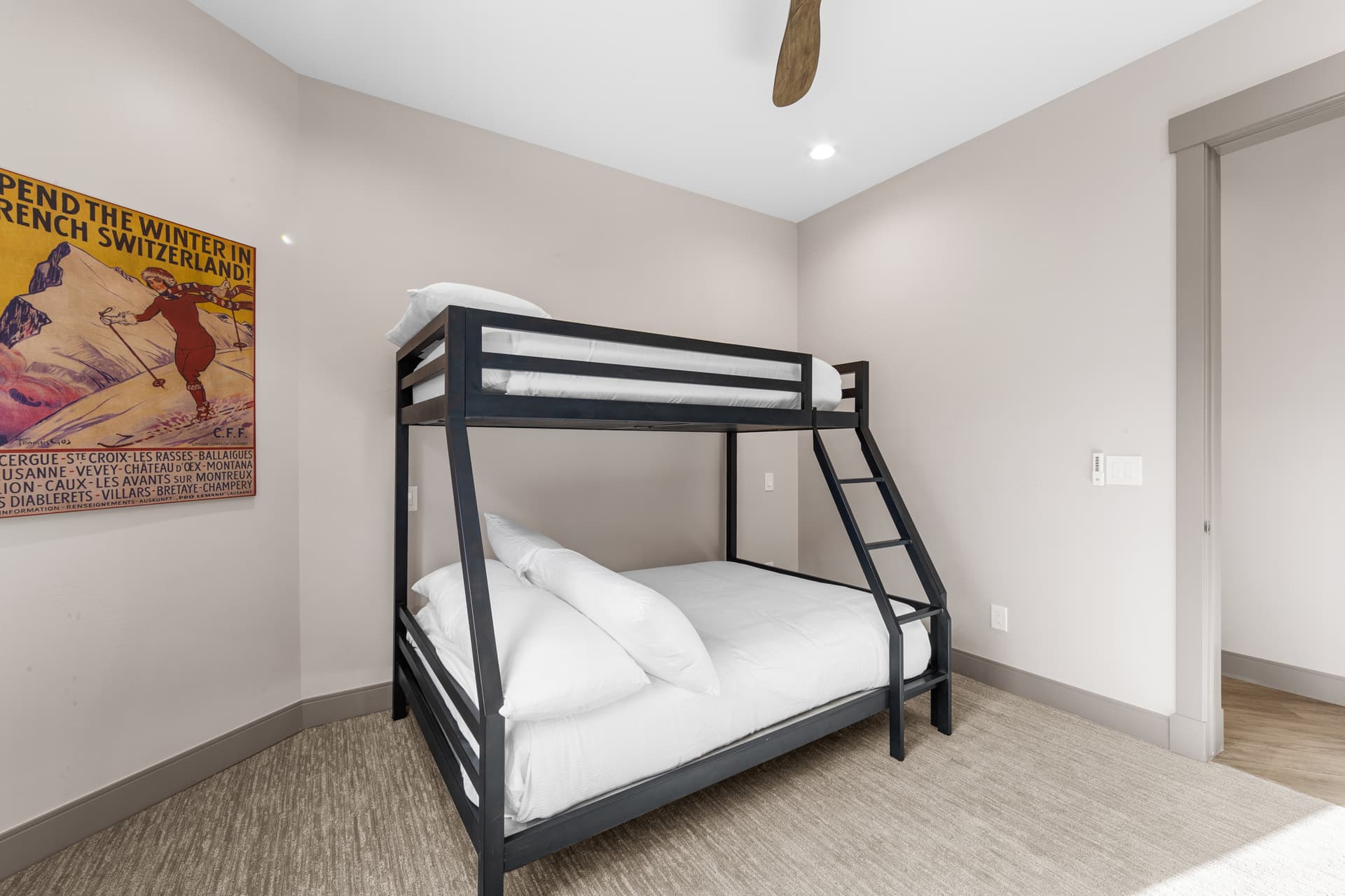 Caravelle Drive - Image 27