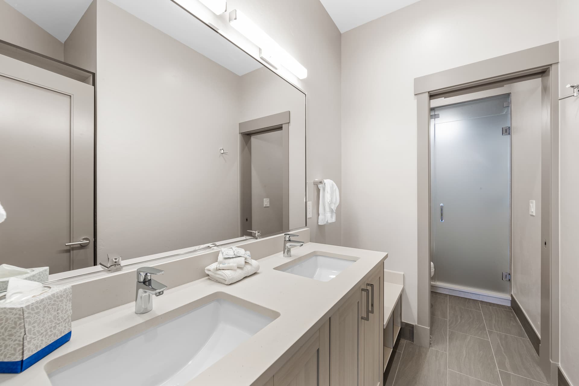 Caravelle Drive - Image 29