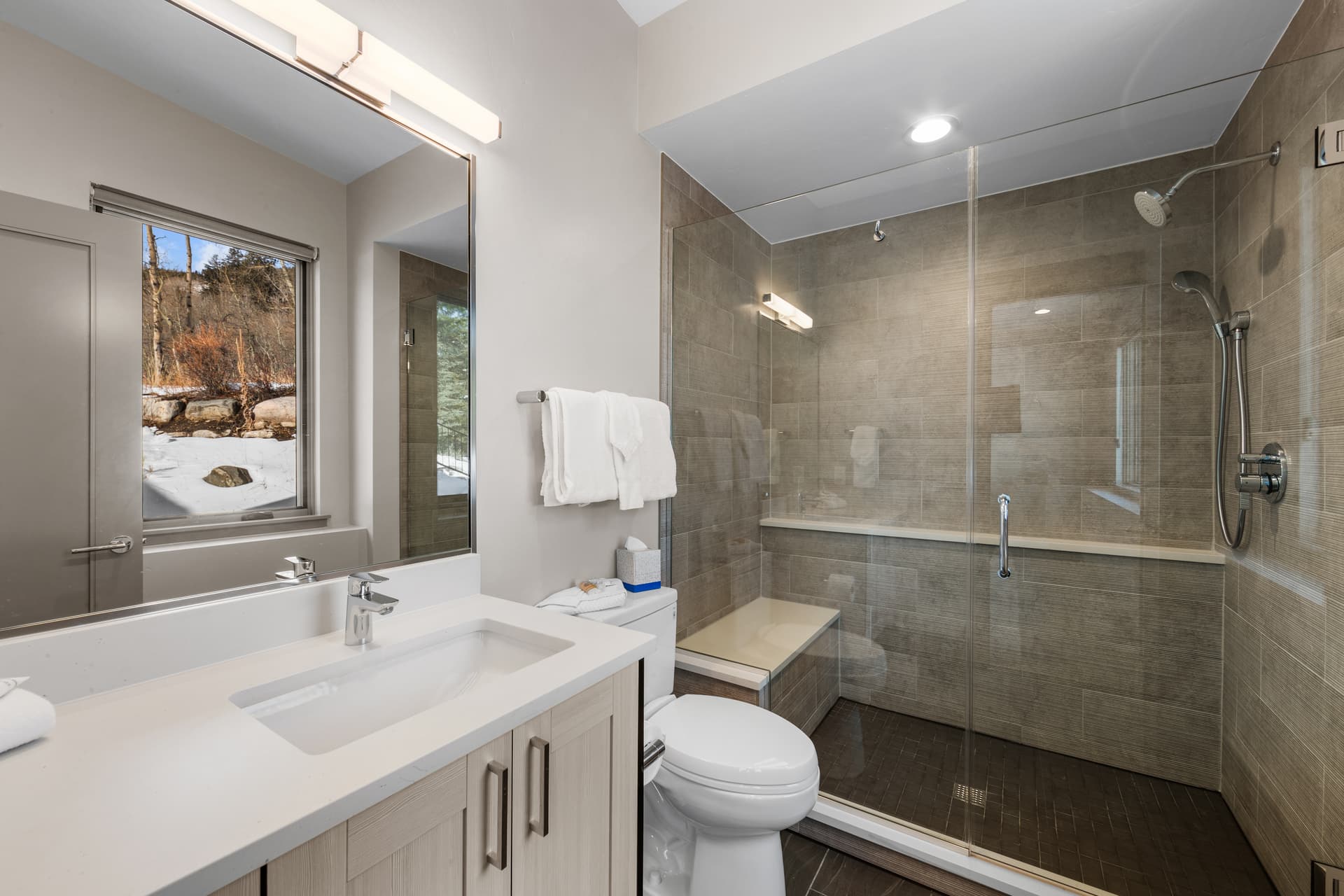 Caravelle Drive - Image 35