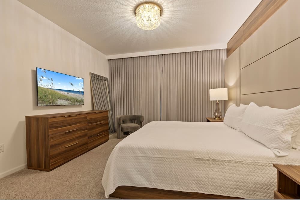 Salty Winds Oasis - Image 60