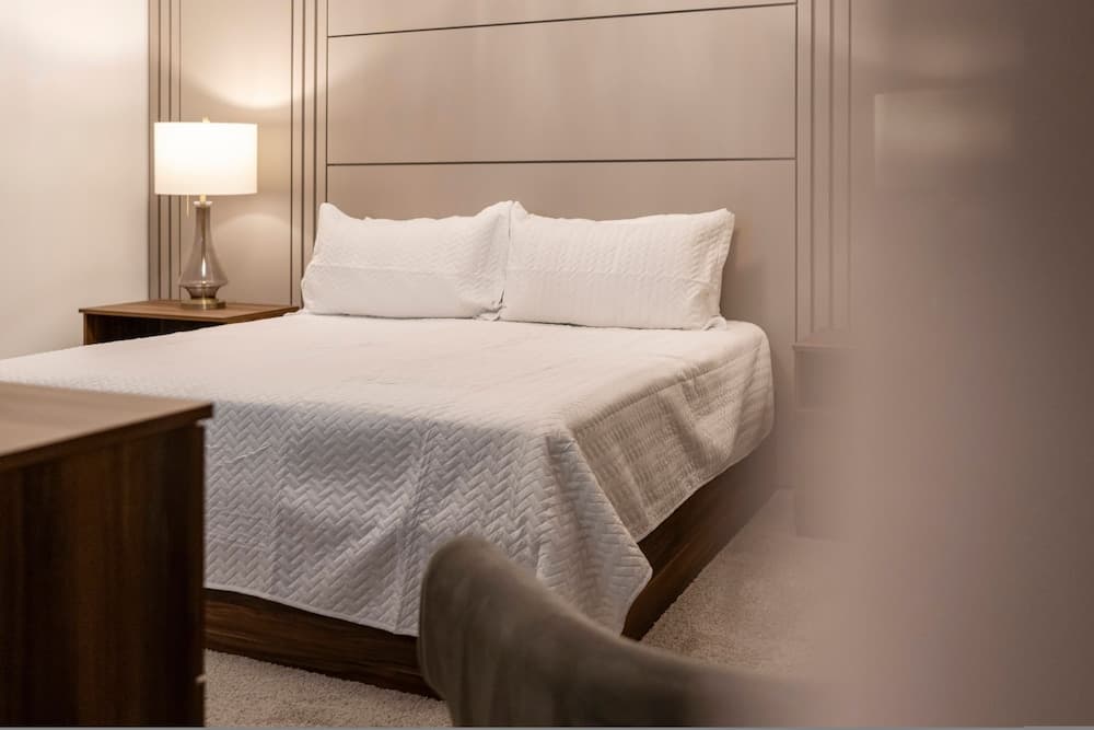 Salty Winds Oasis - Image 65