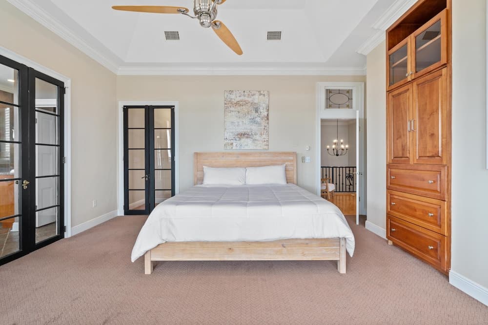 Private Paradise on Front Beach Rd - Image 11