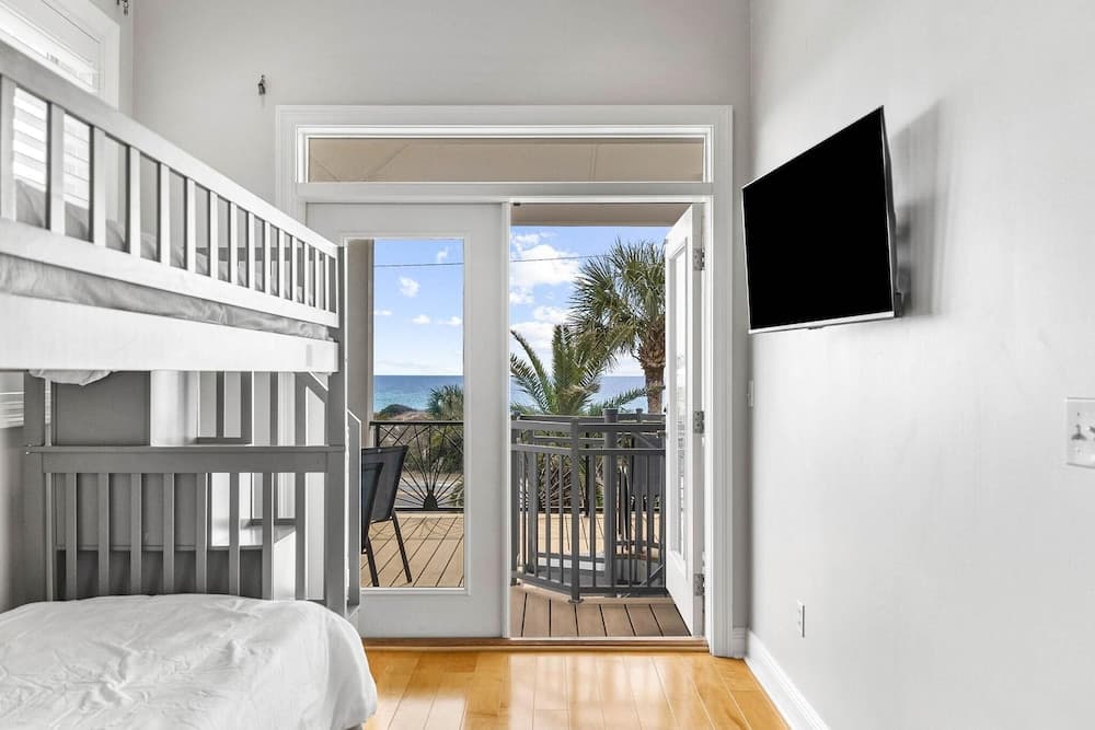 Private Paradise on Front Beach Rd - Image 24