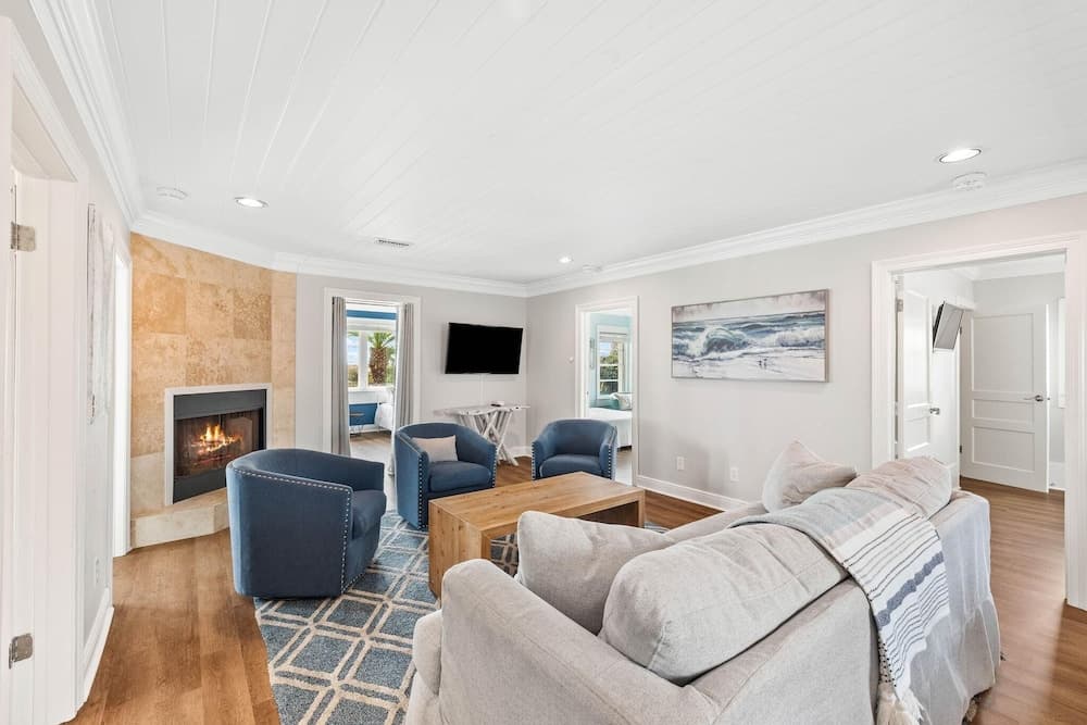 Private Paradise on Front Beach Rd - Image 40