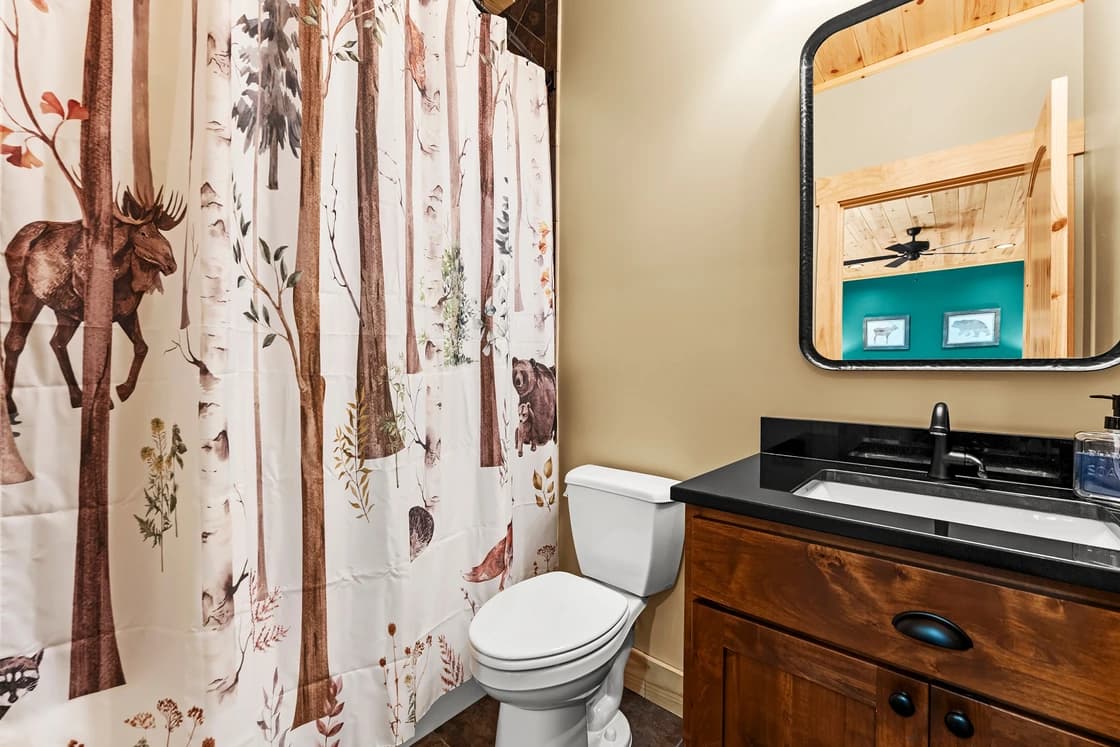 Black Bear Lodge - Image 43