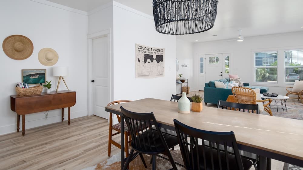 Stay Awhile at Palm - Image 6