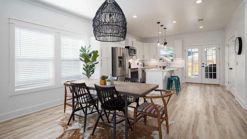 Stay Awhile at Palm - Image 5