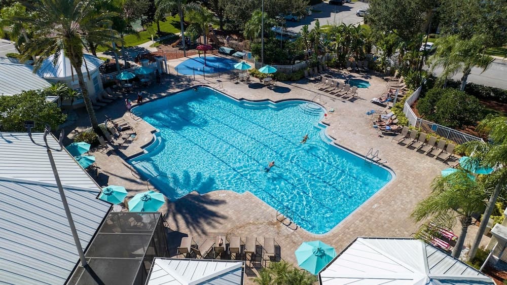 Silver Palm Condo #104 - Image 2