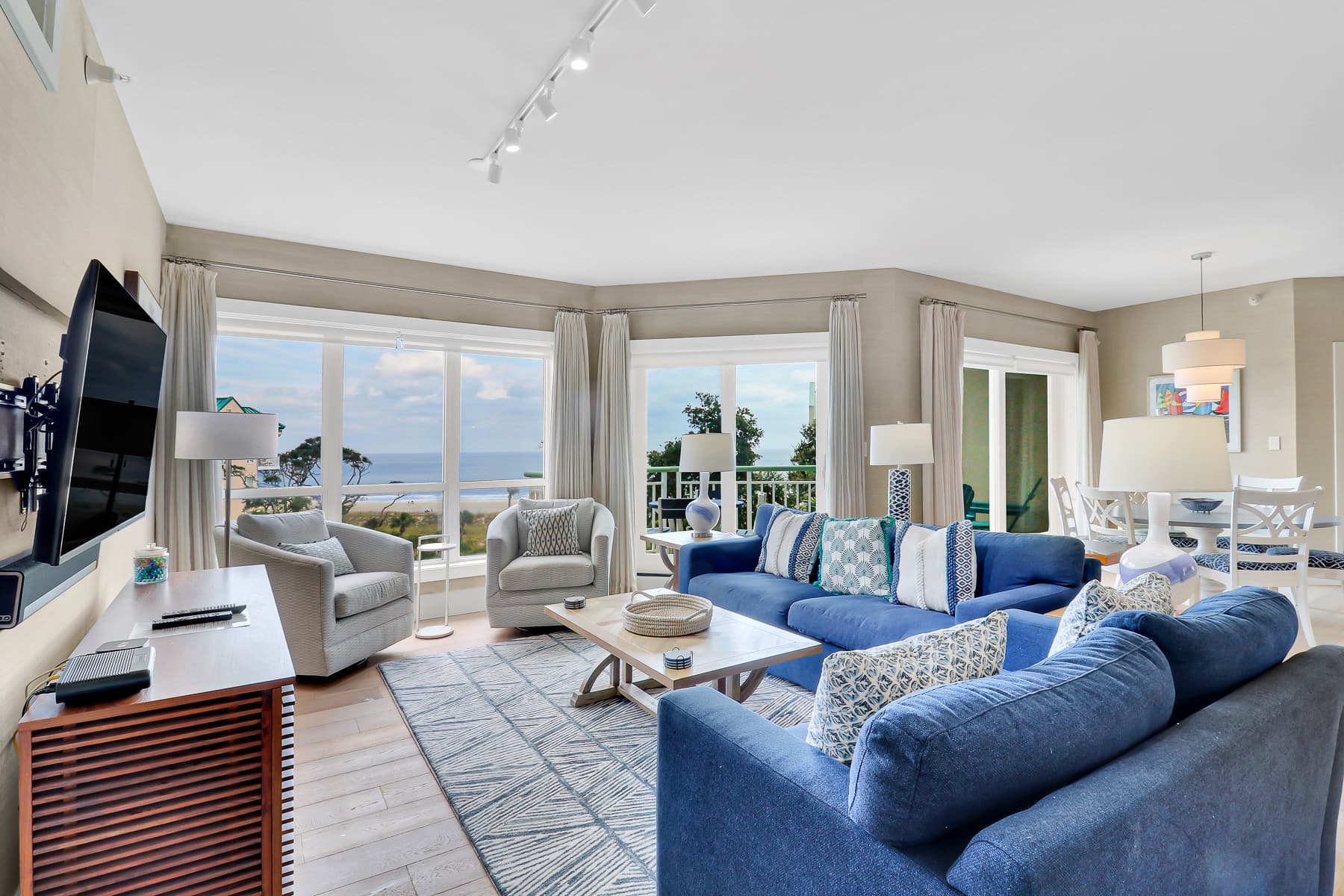 Windsor Place #2517 - Image 1