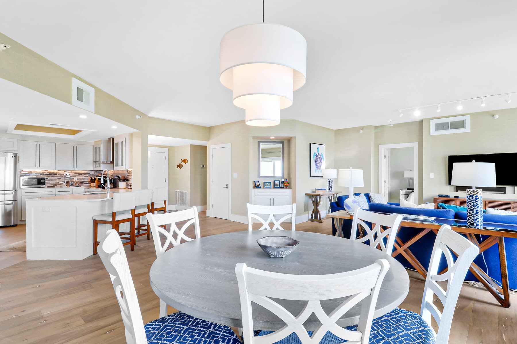 Windsor Place #2517 - Image 10