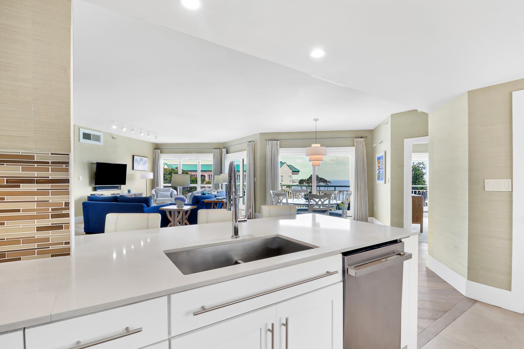 Windsor Place #2517 - Image 14