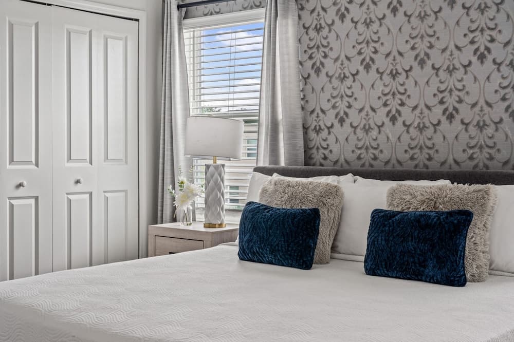 Storey Lake #2605 - Image 20