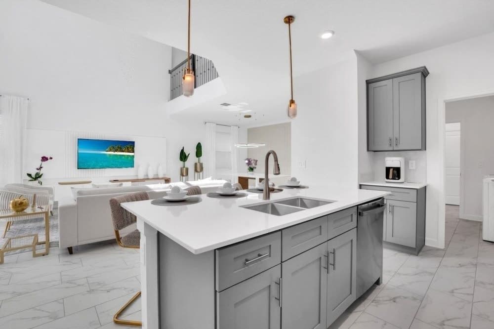 Petition Villa - Image 19