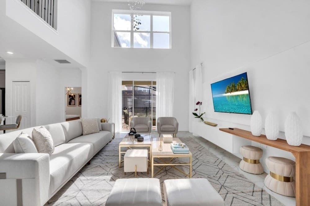 Petition Villa - Image 5