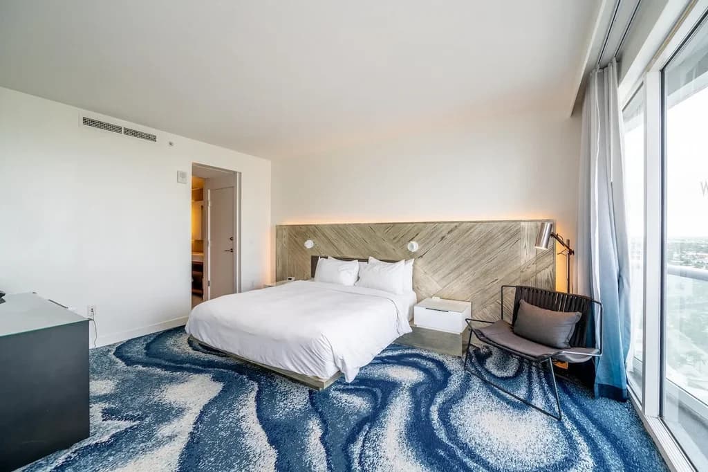 Horizon Condo #2108 - Image 35