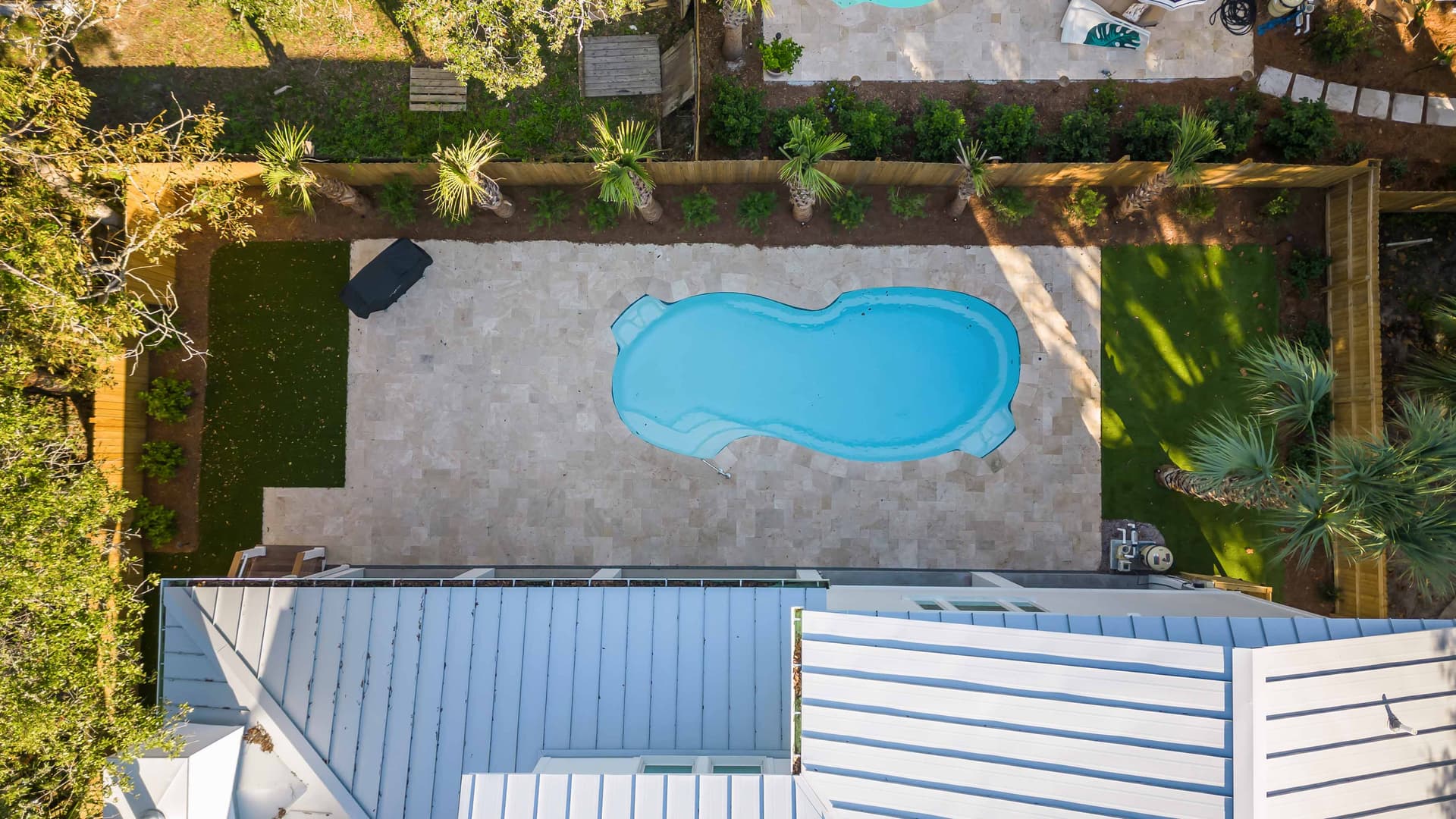 Bikinis and Martinis - Image 33