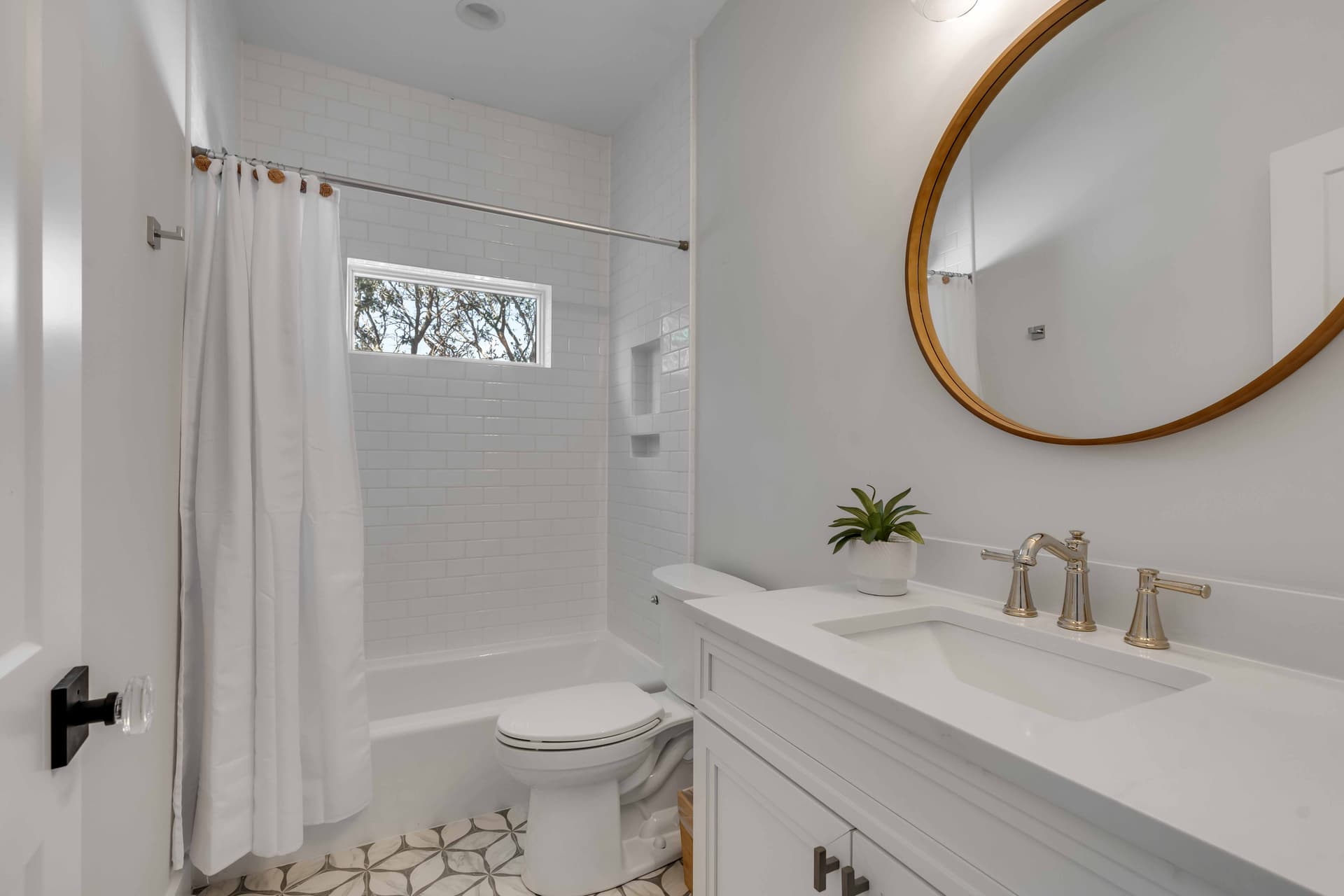 Bikinis and Martinis - Image 54