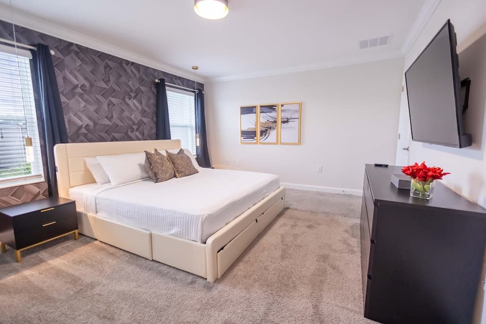 Serene Retreat at Storybook Lake - Image 7